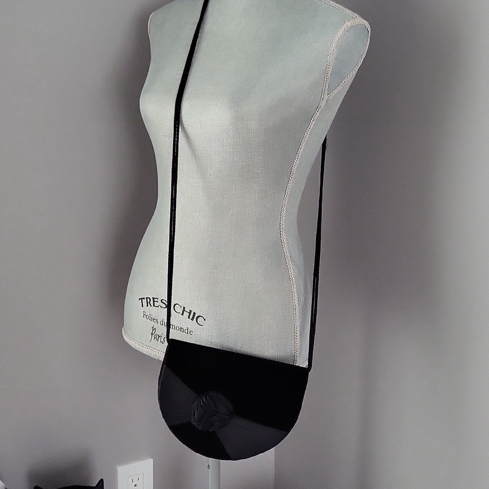 Eaton Black Velvet Vintage Bag - Picture 6 of 11